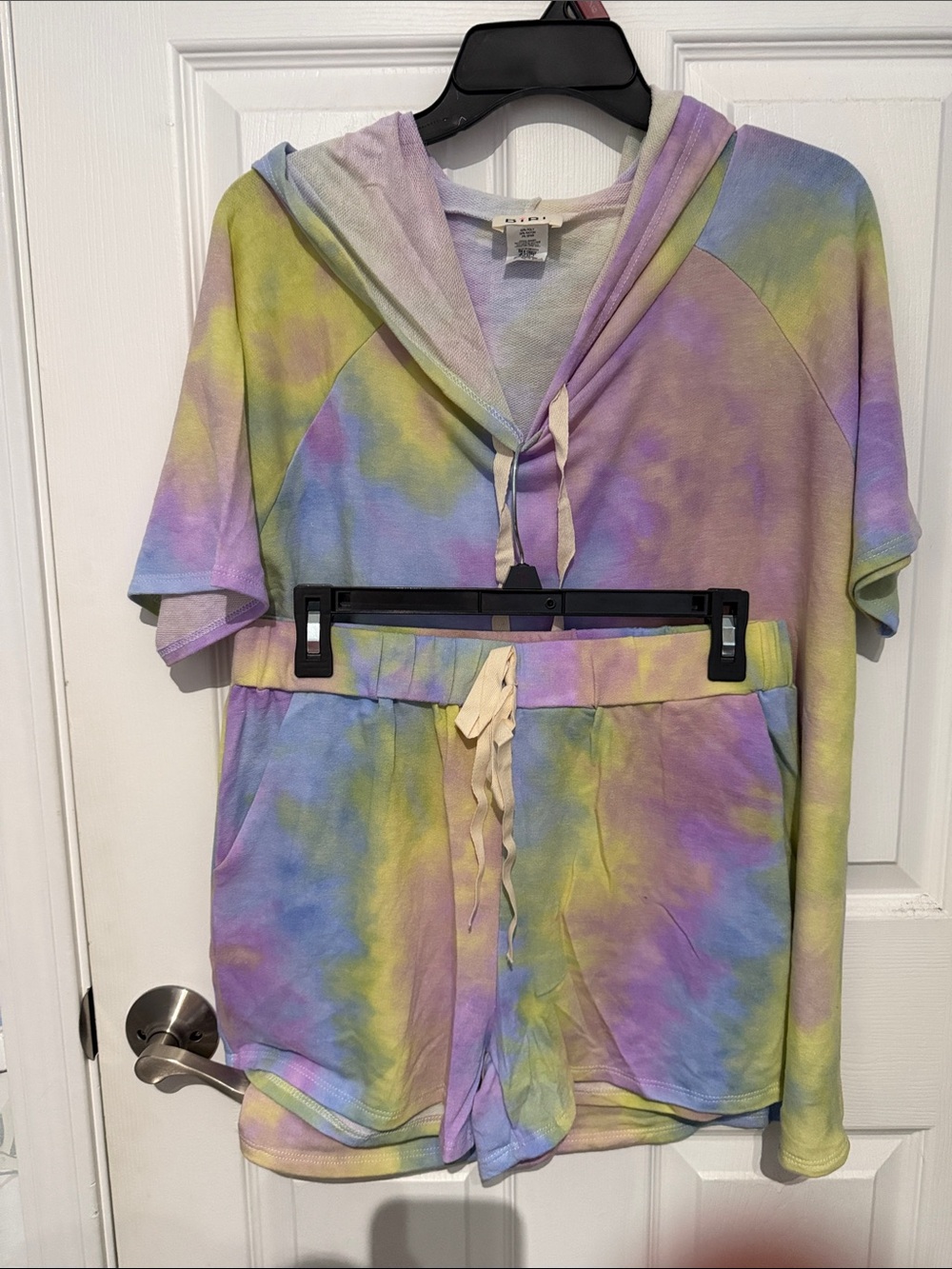 NWOT BiBi Pastel Lavender and Cream Tie-Dye Hoodie Set. Size XL.